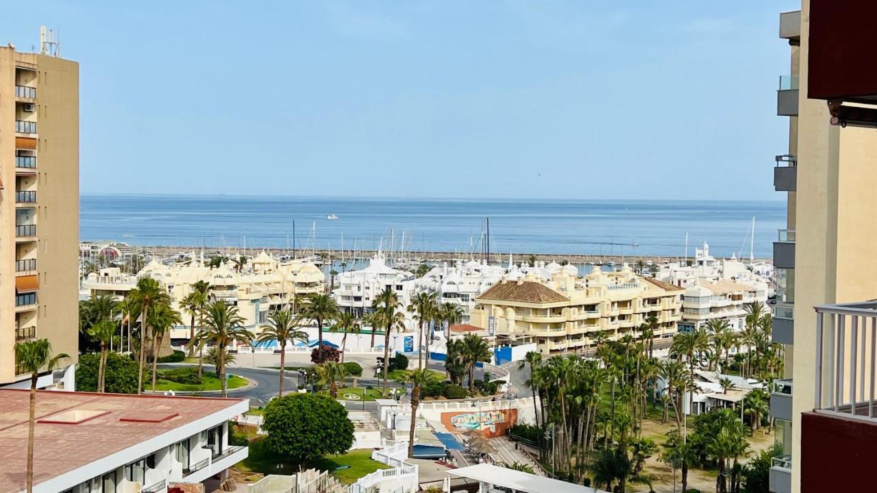 Apartamento 7º Cielo 1ª linea de playa. Puerto Marina. Wifi Benalmádena Exterior foto